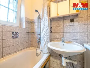 Prodej bytu 3+1, Nový Bor - Arnultovice, Gen. Svobody, 183 m2