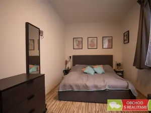 Pronájem bytu 2+kk, Praha, Janýrova, 57 m2