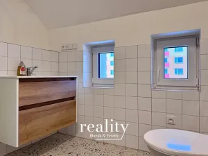 Pronájem atypického bytu, Moravské Budějovice, Gymnazijní, 73 m2