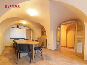 Prodej kanceláře, Šumperk, nám. Míru, 200 m2