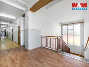 Pronájem kanceláře, Klatovy - Klatovy III, Pod Hůrkou, 211 m2