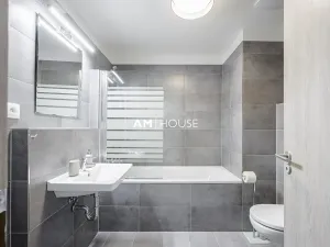 Pronájem bytu 2+kk, Praha - Vysočany, Strnadových, 56 m2