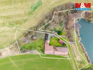 Prodej zemědělské usedlosti, Zásmuky - Nesměň, 161 m2