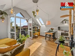 Prodej bytu 3+kk, Praha, Žiželická, 66 m2