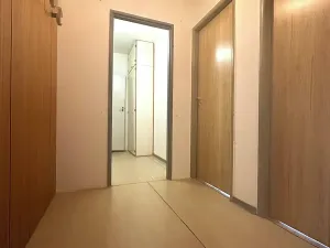 Pronájem bytu 4+kk, Praha - Prosek, Mimoňská, 67 m2