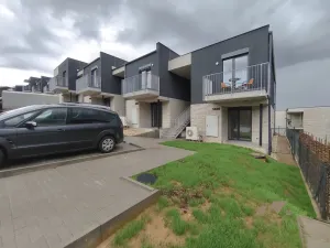 Pronájem bytu 1+kk, Zlín - Malenovice, Pod Hradem II, 27 m2