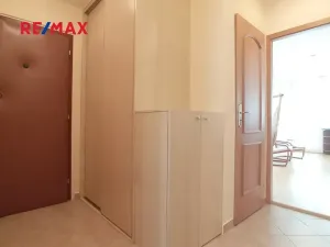 Pronájem bytu 3+kk, Praha - Vinoř, Uherská, 72 m2