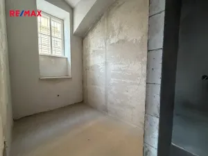 Pronájem obchodního prostoru, Praha - Nové Město, Koubkova, 89 m2