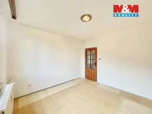 Prodej bytu 4+1, Záchlumí, 74 m2