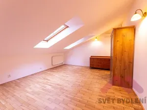 Pronájem bytu 2+kk, Praha - Smíchov, Tomáškova, 44 m2