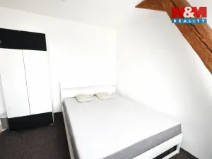 Pronájem bytu 1+kk, Jinočany, Náměstí 5. května, 19 m2