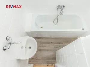 Prodej bytu 1+1, Čistá, nám. Václavské, 43 m2