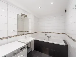 Prodej bytu 2+kk, Praha - Vršovice, Karpatská, 64 m2