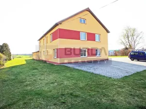 Pronájem kanceláře, Neratovice, 514 m2