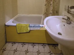 Pronájem bytu 3+1, Plzeň, Strážnická, 72 m2