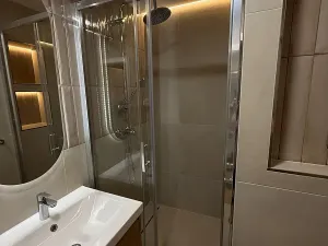 Pronájem bytu 2+kk, Teplice, Trnovanská, 41 m2