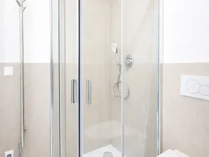 Pronájem bytu 1+kk, Praha - Holešovice, Na Maninách, 32 m2