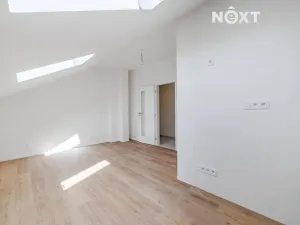 Prodej bytu 1+kk, Praha - Vysočany, Kolmá, 27 m2