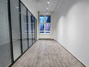 Pronájem kanceláře, Praha - Veleslavín, Na okraji, 215 m2