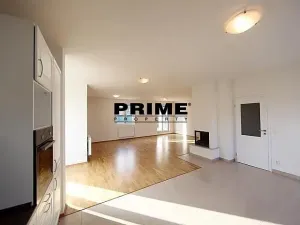Pronájem rodinného domu, Praha, Ke smrčině, 270 m2
