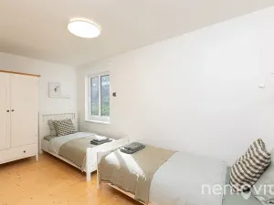 Prodej ubytování, Křečovice, 655 m2