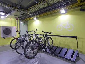 Pronájem kanceláře, Praha - Nové Město, Politických vězňů, 300 m2