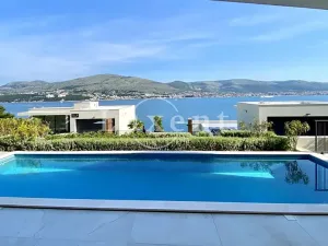 Prodej vily, Trogir, Chorvatsko, 326 m2