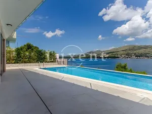 Prodej vily, Trogir, Chorvatsko, 349 m2