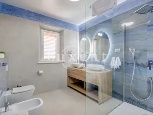 Prodej vily, Rogoznica, Chorvatsko, 420 m2