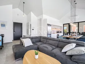 Prodej vily, Primošten, Chorvatsko, 316 m2