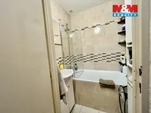 Prodej bytu 2+1, Orlová - Lutyně, Masarykova třída, 58 m2