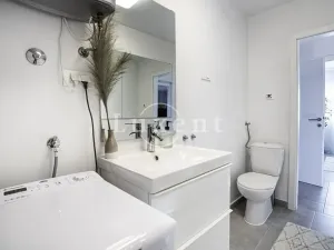 Prodej bytu 3+kk, Rogoznica, Chorvatsko, 74 m2