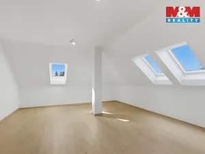 Prodej bytu 2+kk, Řevničov, Karlovarská, 77 m2