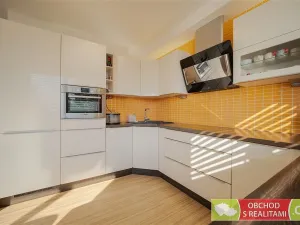 Prodej bytu 3+kk, Praha, Studnická, 93 m2