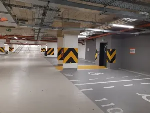 Pronájem garážového stání, Praha - Holešovice, U průhonu, 17 m2