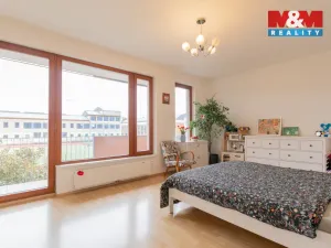 Pronájem bytu 2+kk, Čelákovice, náměstí 5. května, 60 m2