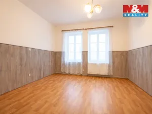 Prodej bytu 3+1, Nový Bor - Arnultovice, Gen. Svobody, 183 m2