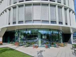 Pronájem kanceláře, Praha - Chodov, Tomíčkova, 8000 m2