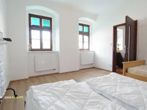 Pronájem bytu 2+kk, Ostrov, Hroznětínská, 55 m2