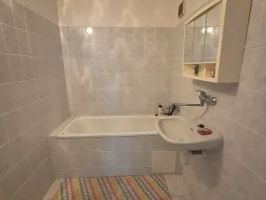 Prodej bytu 3+1, Praha - Bohnice, Dolákova, 70 m2