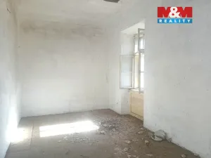 Prodej rodinného domu, Štěkeň, U Zámku, 1624 m2