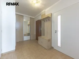 Prodej bytu 3+kk, Praha - Petrovice, Rezlerova, 65 m2