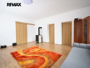 Pronájem bytu 3+1, Zákolany, 75 m2