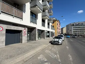 Pronájem bytu 2+kk, Praha - Smíchov, Plzeňská, 55 m2