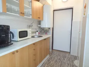 Pronájem obchodního prostoru, Pardubice - Zelené Předměstí, 17. listopadu, 90 m2