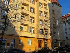 Pronájem kanceláře, Praha - Žižkov, Zelenky-Hajského, 70 m2