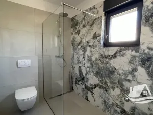 Prodej bytu 4+kk, Tribunj, Chorvatsko, 105 m2