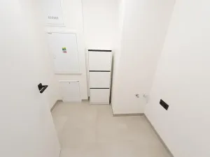 Pronájem kanceláře, Praha - Břevnov, U Petřin, 55 m2