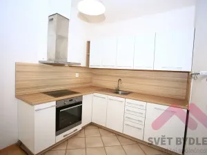 Pronájem bytu 2+kk, Praha - Žižkov, Jeseniova, 52 m2