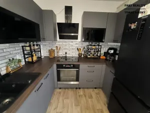 Pronájem bytu 2+kk, Chlumec, Stradovská, 45 m2